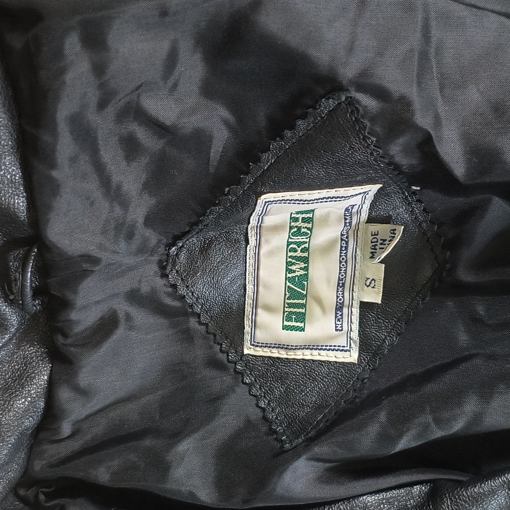 Leather jacket - Picture 2 of 2